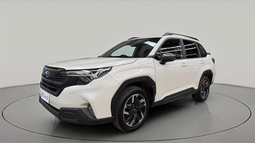 2025 Subaru Forester 2.5i (AWD), Automatic, 33387 km, Left Front Diagonal (45- Degree) View