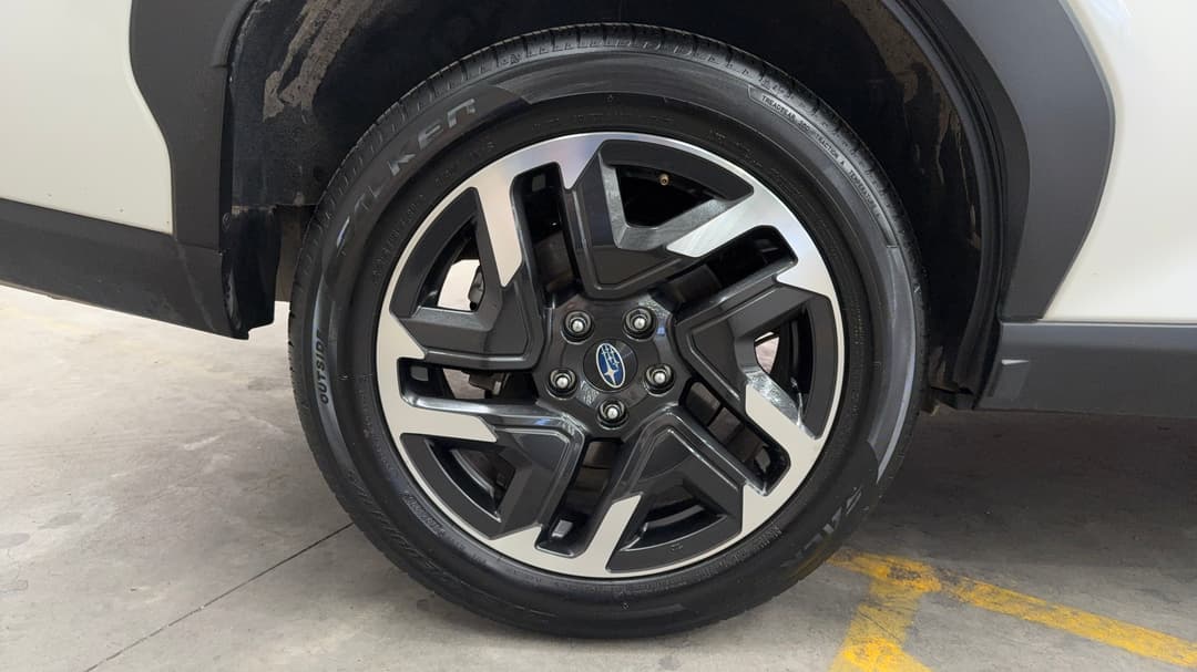 2025 Subaru Forester 2.5i (AWD), Automatic, 33387 km, Right Rear Wheel