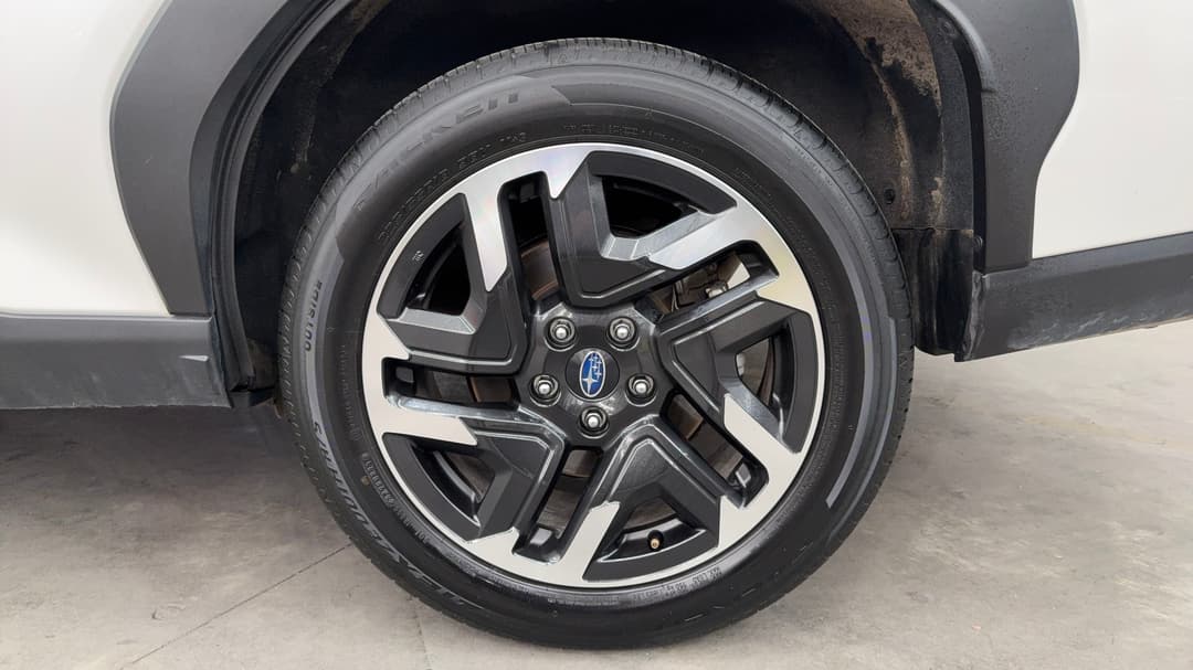 2025 Subaru Forester 2.5i (AWD), Automatic, 33387 km, Left Rear Wheel