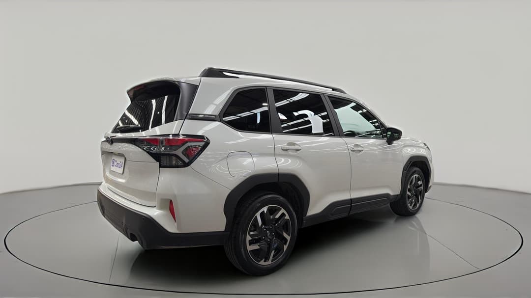 2025 Subaru Forester 2.5i (AWD), Automatic, 33387 km, Right Back Diagonal (45- Degree) View