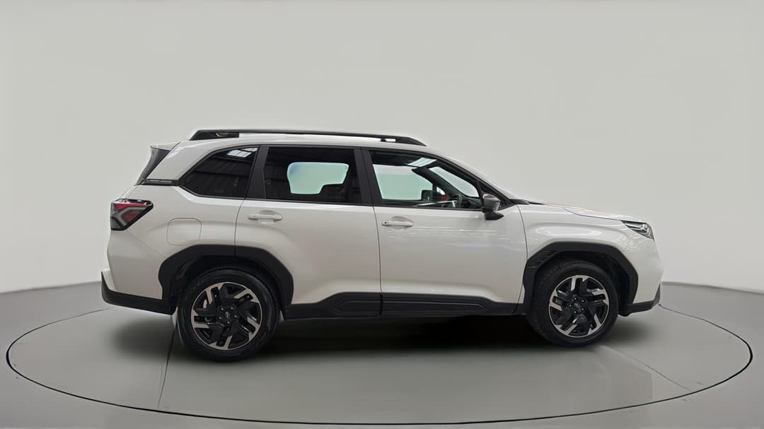 2025 Subaru Forester 2.5i (AWD), Automatic, 33387 km, Right Side View