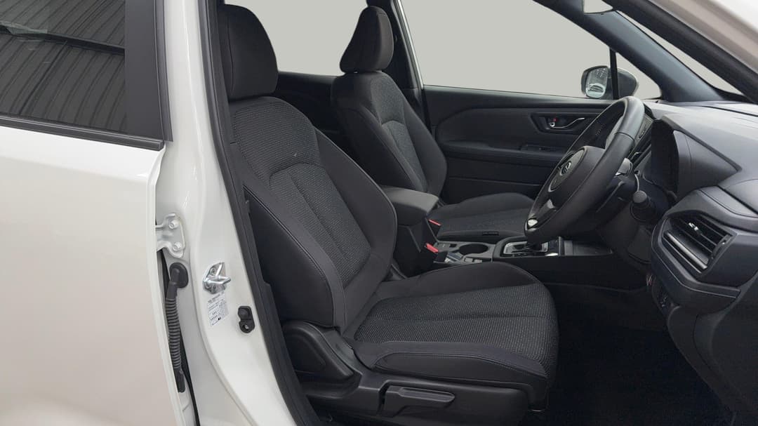 2025 Subaru Forester 2.5i (AWD), Automatic, 33387 km, Right Side Front Door Cabin View