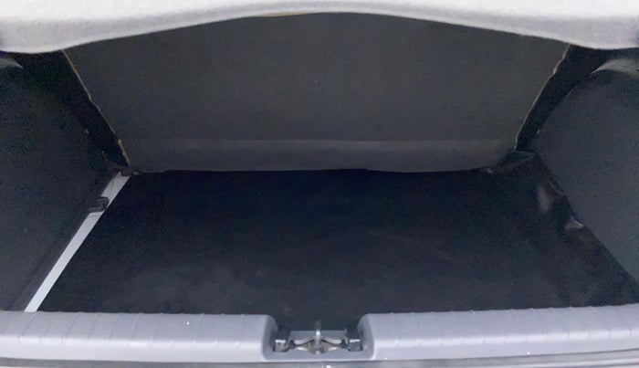 2019 Hyundai GRAND I10 NIOS SPORTZ PETROL, Petrol, Manual, 15,896 km, Boot Inside