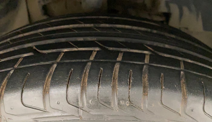2018 Tata NEXON XZ PLUS DIESEL, Diesel, Manual, 90,796 km, Right Front Tyre Tread