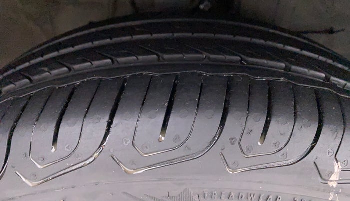 2014 Honda City V MT PETROL, Petrol, Manual, 54,297 km, Right Front Tyre Tread