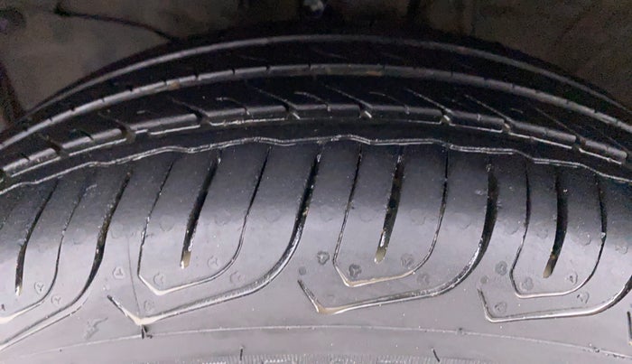 2014 Honda City V MT PETROL, Petrol, Manual, 54,297 km, Left Front Tyre Tread