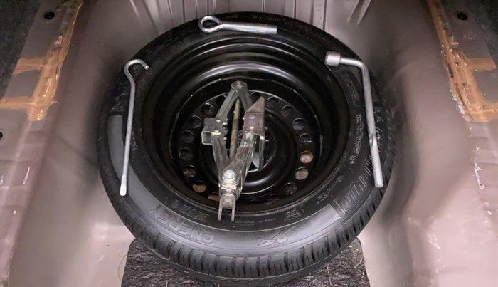 2014 Honda City V MT PETROL, Petrol, Manual, 54,297 km, Spare Tyre