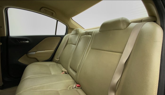 2014 Honda City V MT PETROL, Petrol, Manual, 54,297 km, Right Side Rear Door Cabin