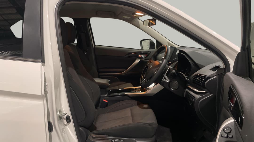 2024 Mitsubishi Eclipse Cross Es Phev (AWD), Automatic, 43267 km, Right Side Front Door Cabin View