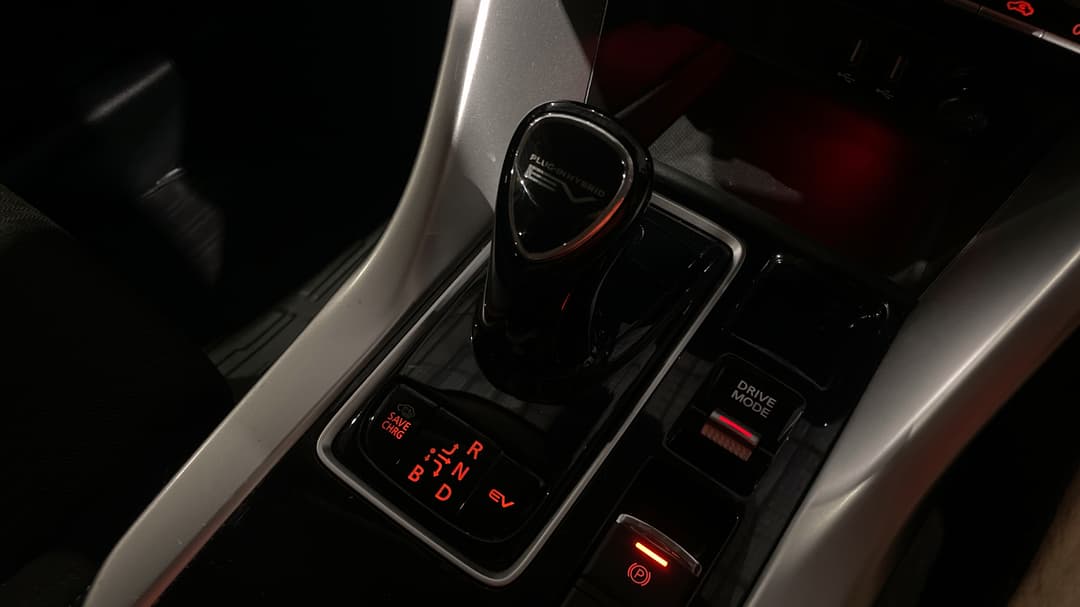 2024 Mitsubishi Eclipse Cross Es Phev (AWD), Automatic, 43267 km, Gear Lever 