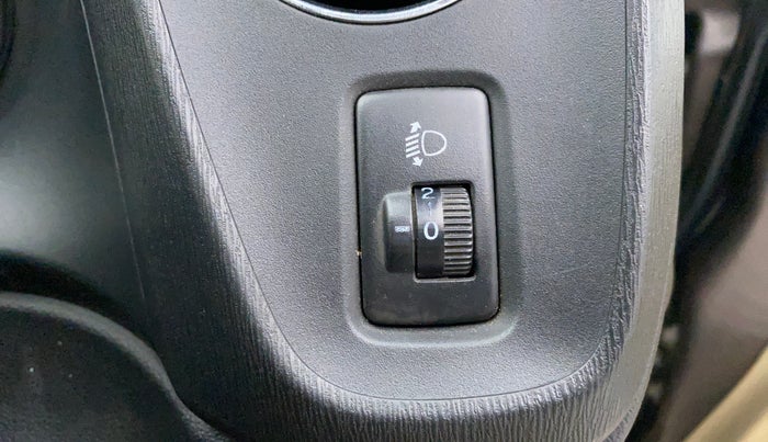 2015 Honda Brio S MT, Petrol, Manual, 37,409 km, Dashboard - Headlight height adjustment not working