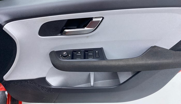 2020 Tata ALTROZ XZ 1.2, Petrol, Manual, 7,754 km, Driver Side Door Panels Control