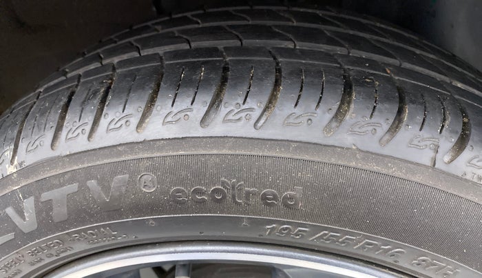 2020 Tata ALTROZ XZ 1.2, Petrol, Manual, 7,754 km, Right Rear Tyre Tread