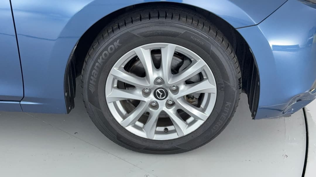 2017 Mazda Mazda3 Maxx, Automatic, 41249 km, Right Front Wheel