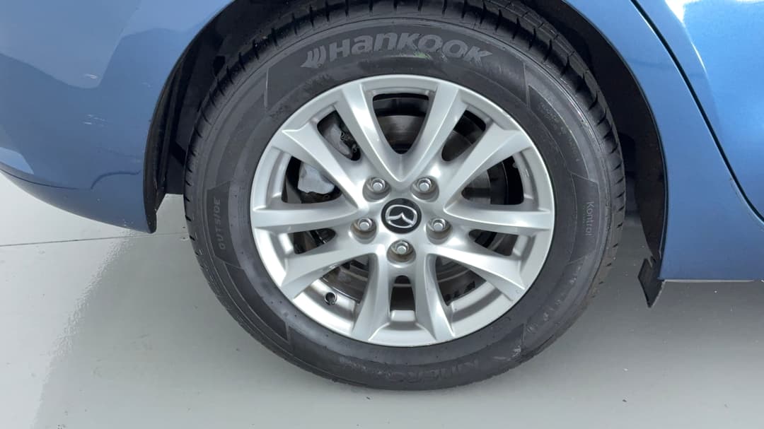 2017 Mazda Mazda3 Maxx, Automatic, 41249 km, Right Rear Wheel