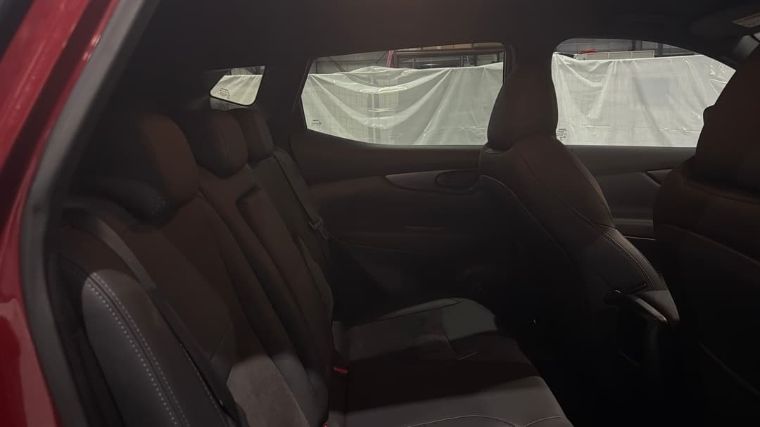 2020 Nissan Qashqai St-l, Automatic, 51274 km, Right Side Rear Door Cabin View
