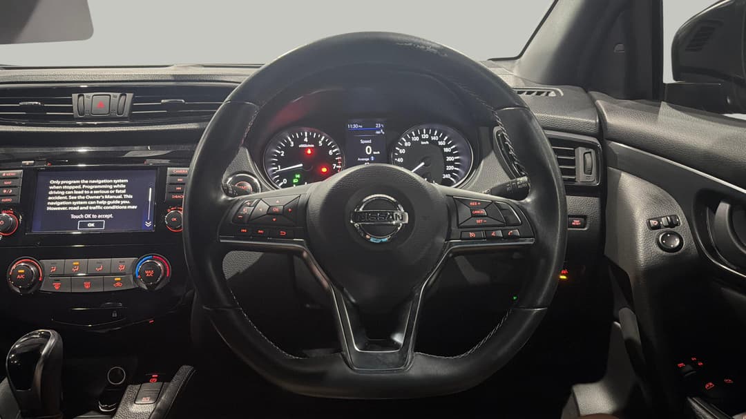 2020 Nissan Qashqai St-l, Automatic, 51274 km, Steering Wheel Close-up