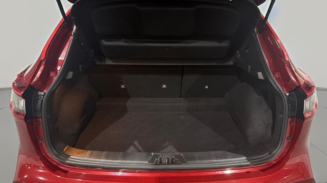 2020 Nissan Qashqai St-l, Automatic, 51274 km, Boot Inside View