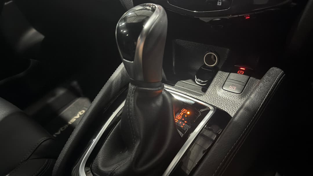 2020 Nissan Qashqai St-l, Automatic, 51274 km, Gear Lever 