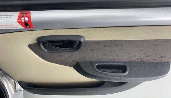 2016 Tata Nano TWIST XTA, Petrol, Automatic, 4,472 km, Driver Side Door Panels Control
