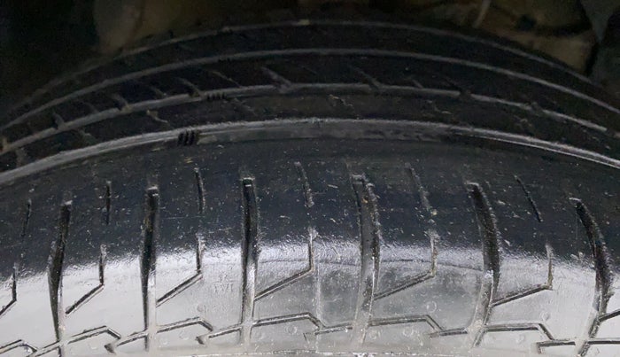 2020 Maruti S Cross ALPHA 1.5, Petrol, Manual, 29,648 km, Right Front Tyre Tread