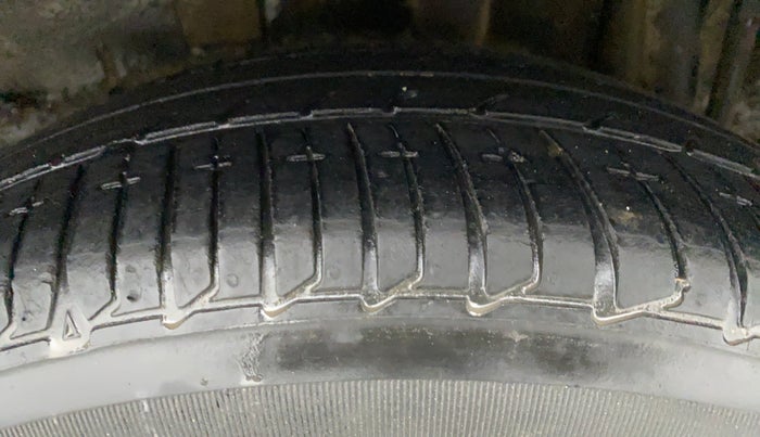 2019 Tata Tiago XZ+ 1.2 Revotron, Petrol, Manual, 40,382 km, Left Rear Tyre Tread