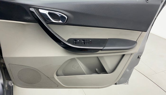 2019 Tata Tiago XZ+ 1.2 Revotron, Petrol, Manual, 40,382 km, Driver Side Door Panels Control