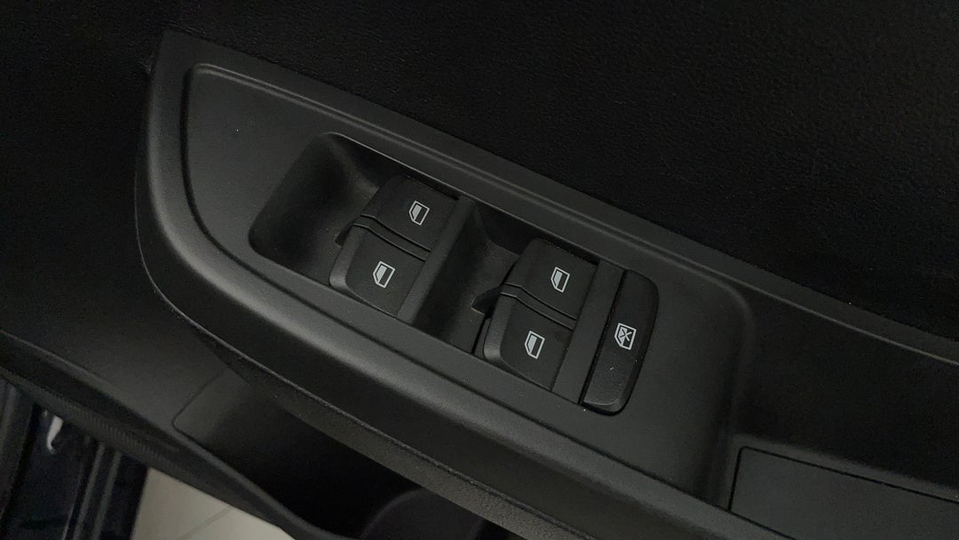 2021 MG Mg3 Auto Core, Automatic, 30324 km, Drivers Side Door Panel Controls