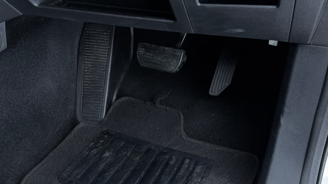 2020 GWM Ute Cannon-l (4x4), Automatic, 82780 km, Pedals and Footmat