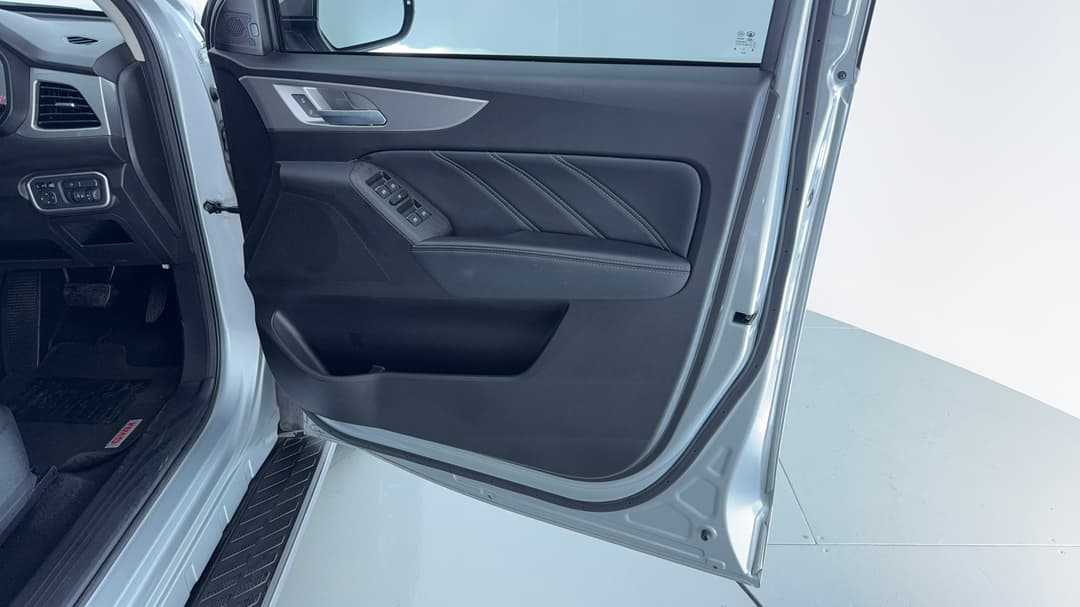 2020 GWM Ute Cannon-l (4x4), Automatic, 82780 km, Speaker View