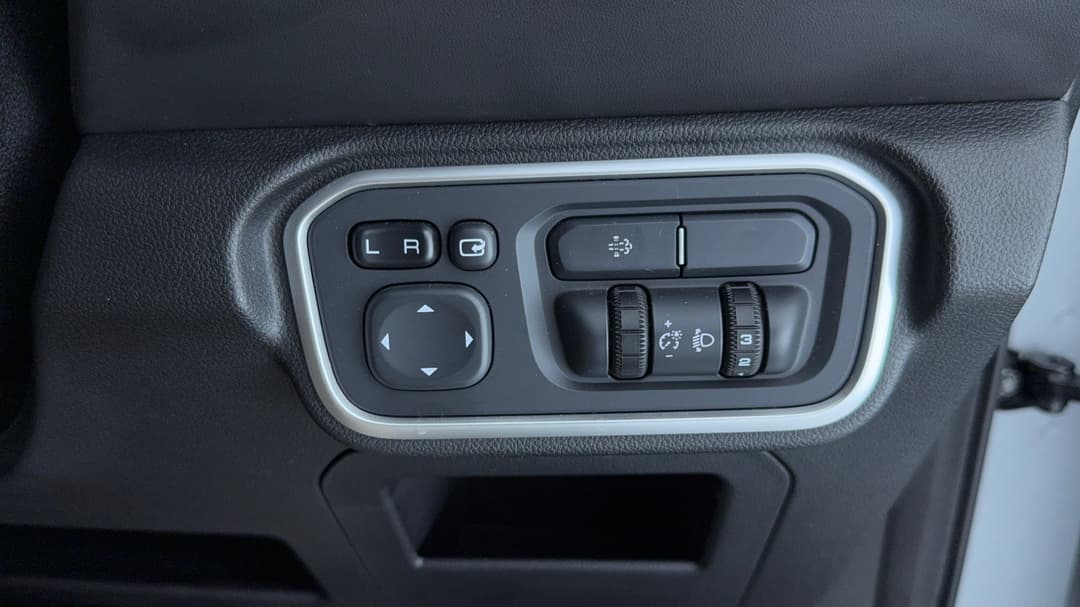 2020 GWM Ute Cannon-l (4x4), Automatic, 82780 km, Utility Switches/Buttons