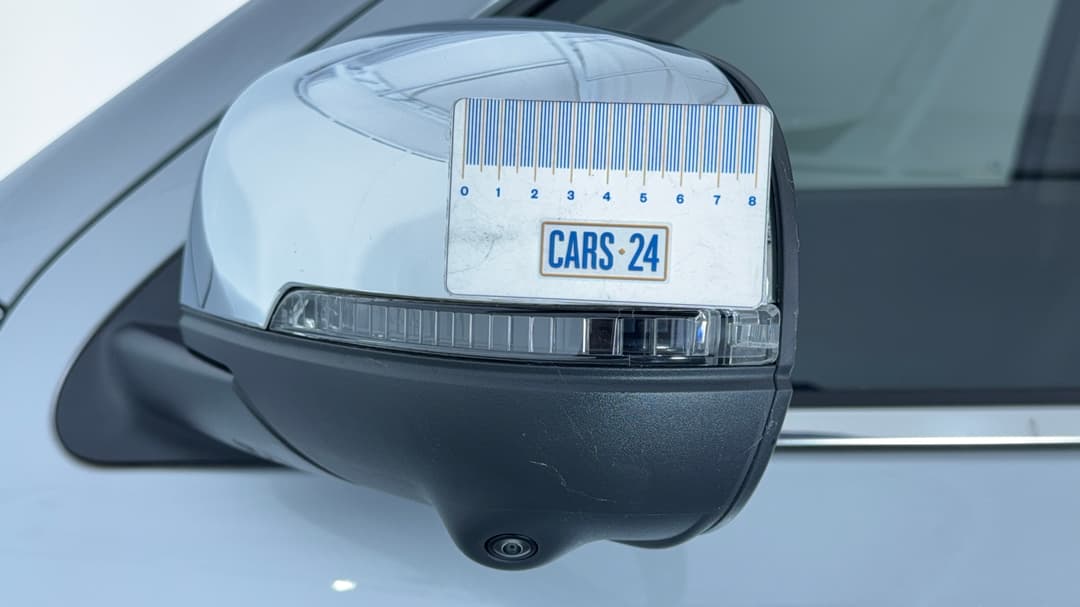 2020 GWM Ute Cannon-l (4x4), Automatic, 82780 km, Side Mirrors Housing LHS Scratch