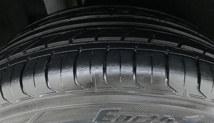 2019 Maruti Vitara Brezza ZDI, Diesel, Manual, 47,963 km, Right Rear Tyre Tread