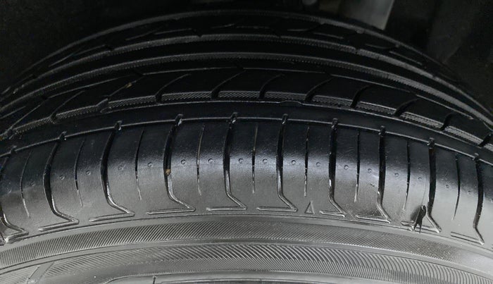 2019 Maruti Vitara Brezza ZDI, Diesel, Manual, 47,963 km, Left Rear Tyre Tread
