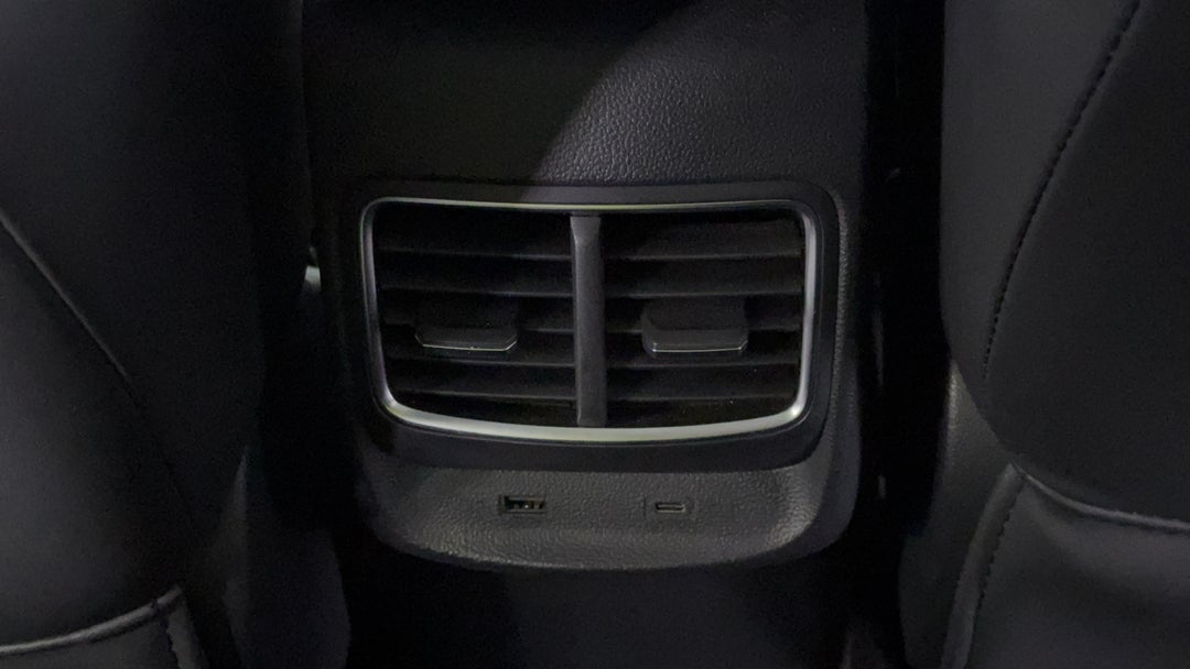 Rear A/C Vent