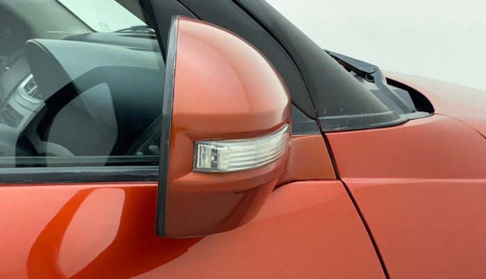 2013 Maruti Swift VDI, Diesel, Manual, 93,871 km, Right rear-view mirror - Minor scratches
