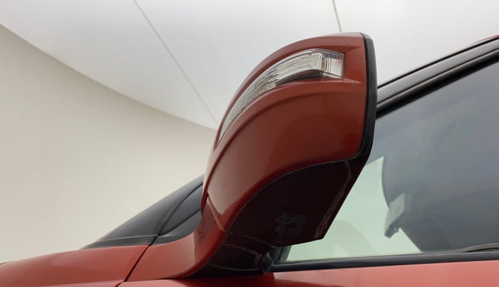 2013 Maruti Swift VDI, Diesel, Manual, 93,871 km, Left rear-view mirror - Indicator light has minor damage