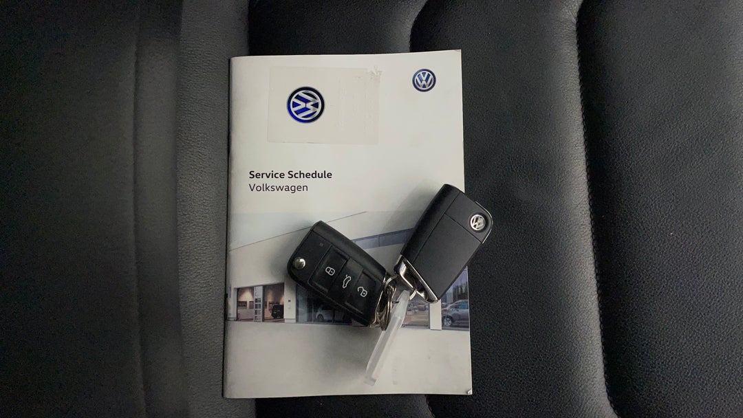 2018 Volkswagen Tiguan Wolfsburg Edition, Automatic, 83801 km, Key Close-up