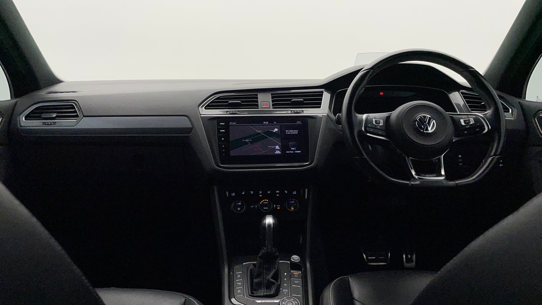 2018 Volkswagen Tiguan Wolfsburg Edition, Automatic, 83801 km, Dashboard View