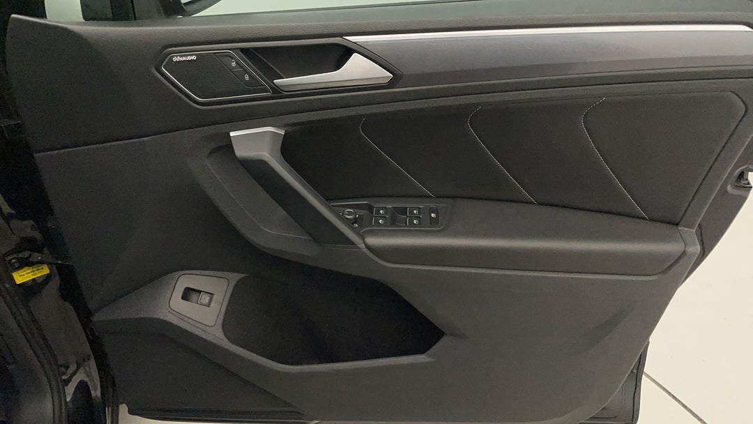 2018 Volkswagen Tiguan Wolfsburg Edition, Automatic, 83801 km, Speaker View