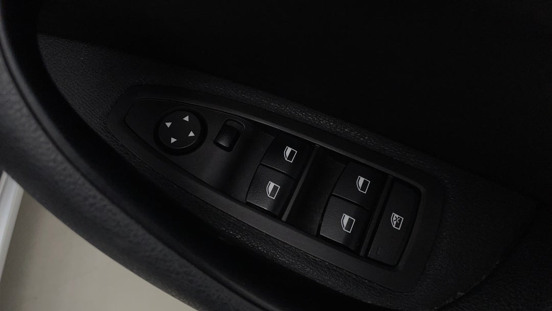 2019 BMW X1 Sdrive 18d, Automatic, 95283 km, Drivers Side Door Panel Controls