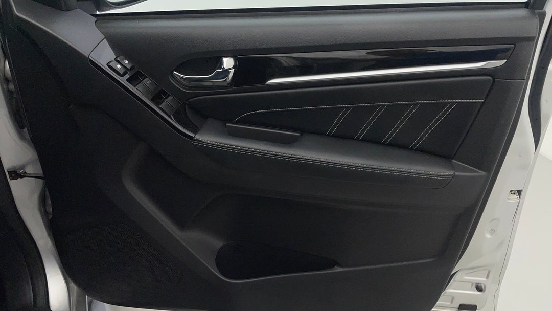 2021 Isuzu MU-X Ls-t (4x2), Automatic, 45059 km, Speaker View