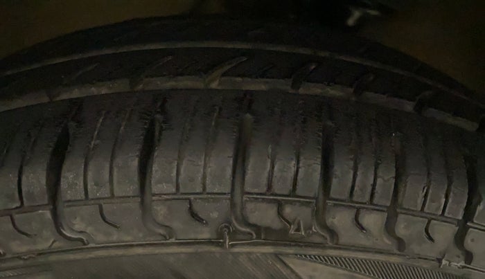 2017 Maruti Alto 800 VXI, Petrol, Manual, 38,084 km, Right Rear Tyre Tread