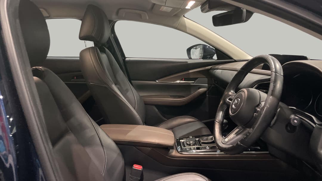 2021 Mazda CX-30 G20 Touring (FWD), Automatic, 30442 km, Right Side Front Door Cabin View