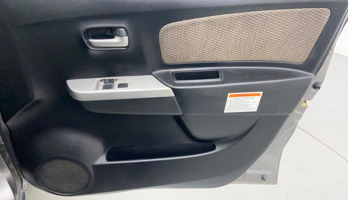 2013 Maruti Wagon R 1.0 LXI CNG, CNG, Manual, 59,607 km, Driver Side Door Panels Control