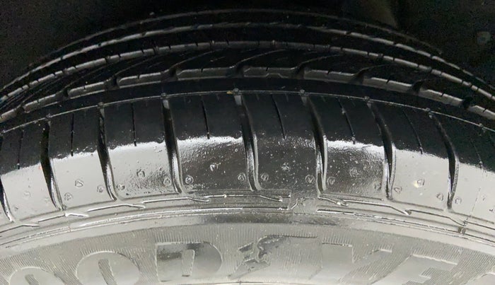 2016 Hyundai Creta 1.6 SX PLUS DIESEL, Diesel, Manual, 78,878 km, Left Rear Tyre Tread