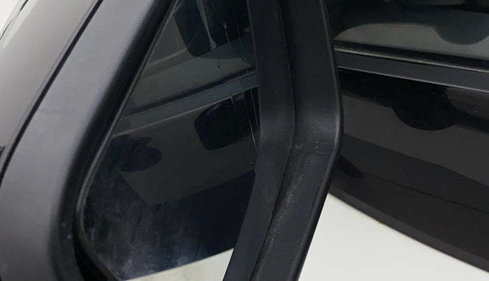 2021 Tata ALTROZ XZ DIESEL, Diesel, Manual, 31,545 km, Left rear-view mirror - Mirror has minor damage