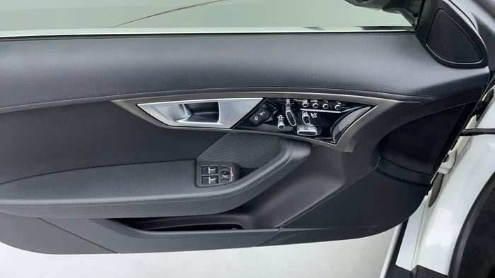 Jaguar F-Type-Driver Side Door Panels Controls