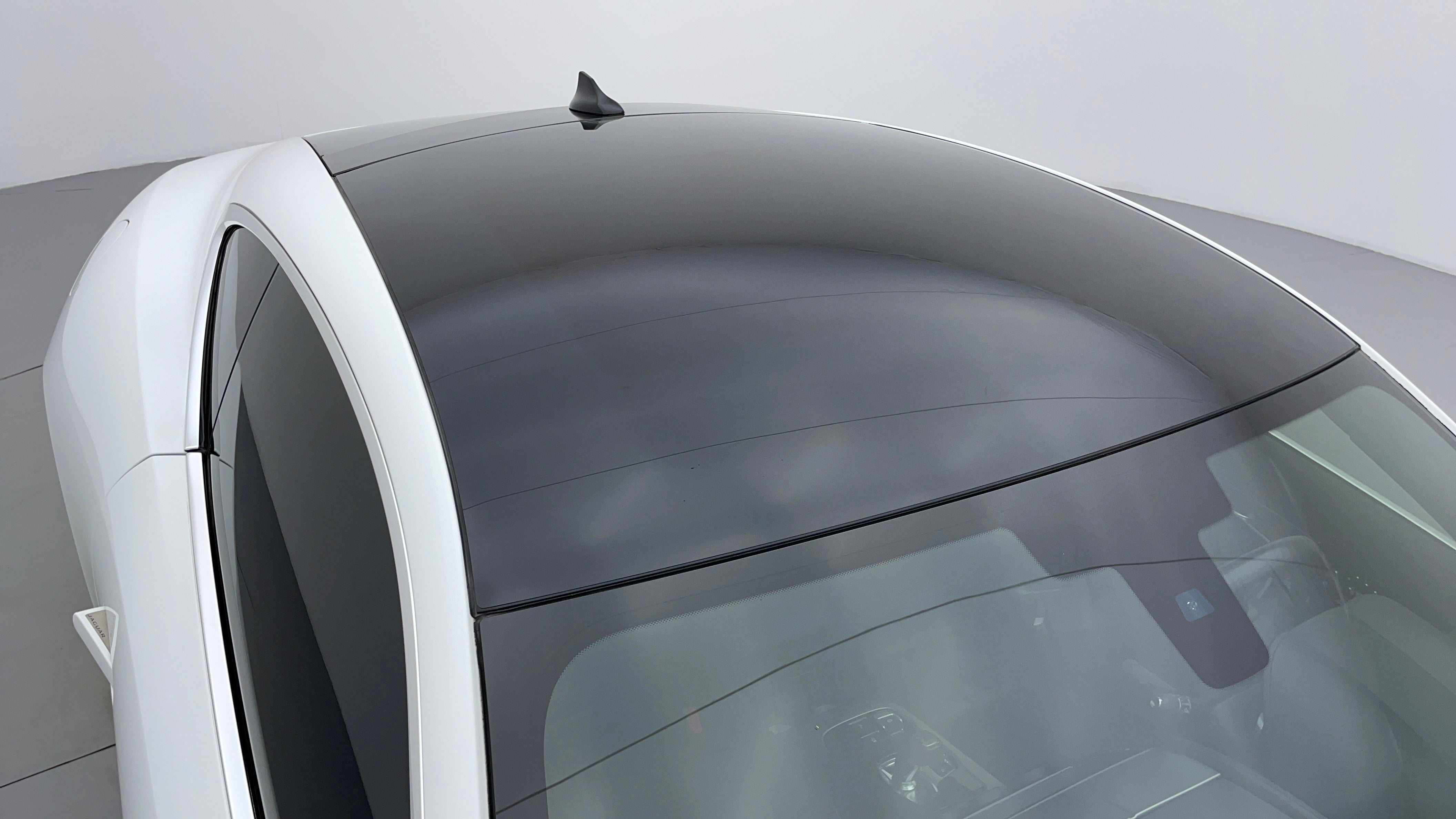 Jaguar F-TYPE-Roof/Sunroof View