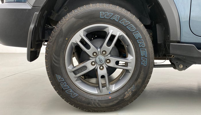 2021 Mahindra Thar LX PETROL HT 4WD AT, Petrol, Automatic, 3,751 km, Right Rear Wheel